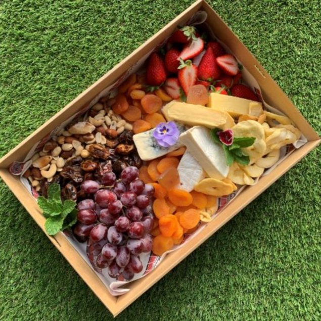 Gourmet cheese box + Fruit boxes